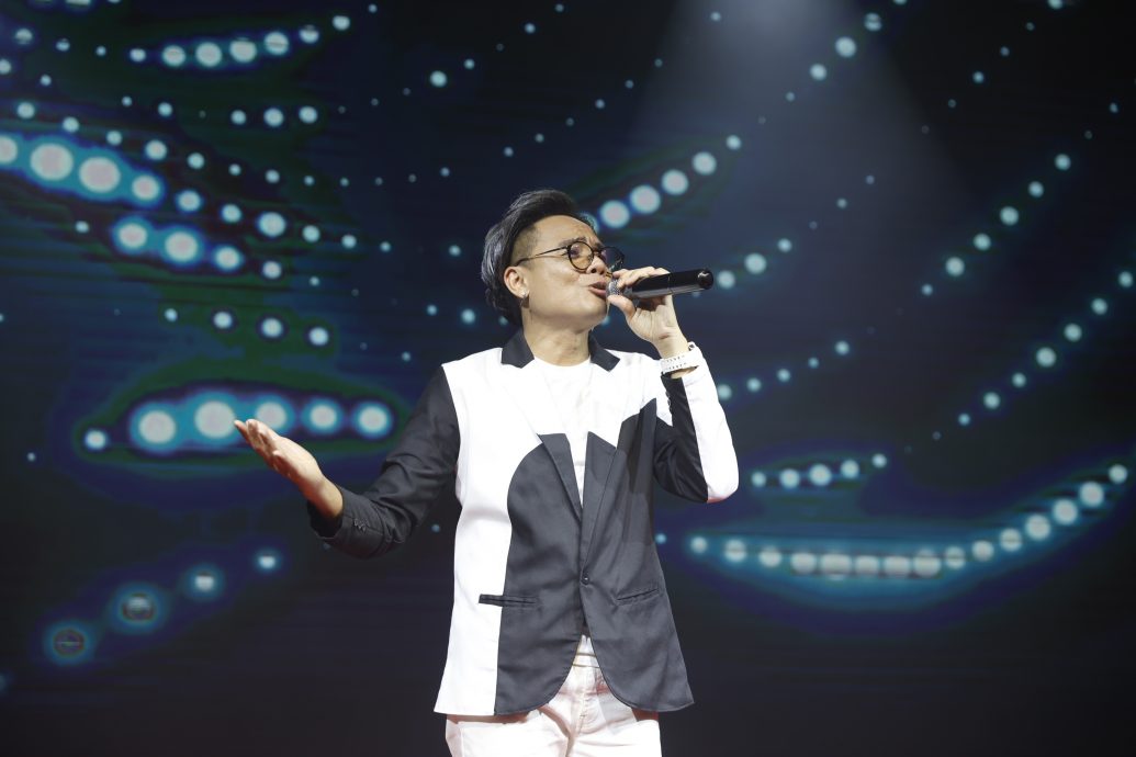 东(内页对开)/星洲95报庆,二之二