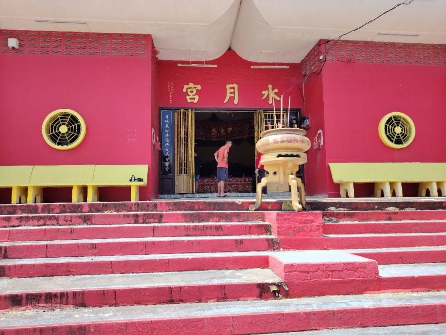 东:登嘉楼行动党主席张晓峰呼吁登州非穆斯林膜拜场所在明年6月之前,尽早申请政府拨款,进行维修与提升的工作。