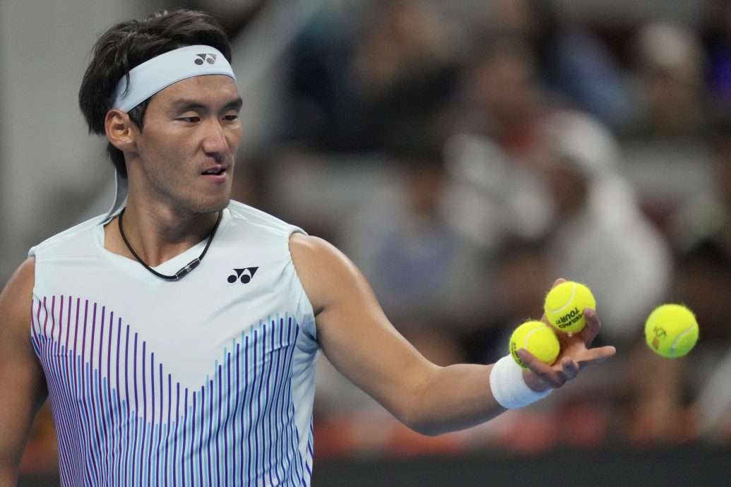 中国网球公开赛 张帅闯8强续演逆袭戏码 辛纳阿卡决战争王