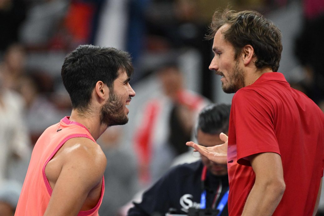 中国网球公开赛 张帅闯8强续演逆袭戏码 辛纳阿卡决战争王