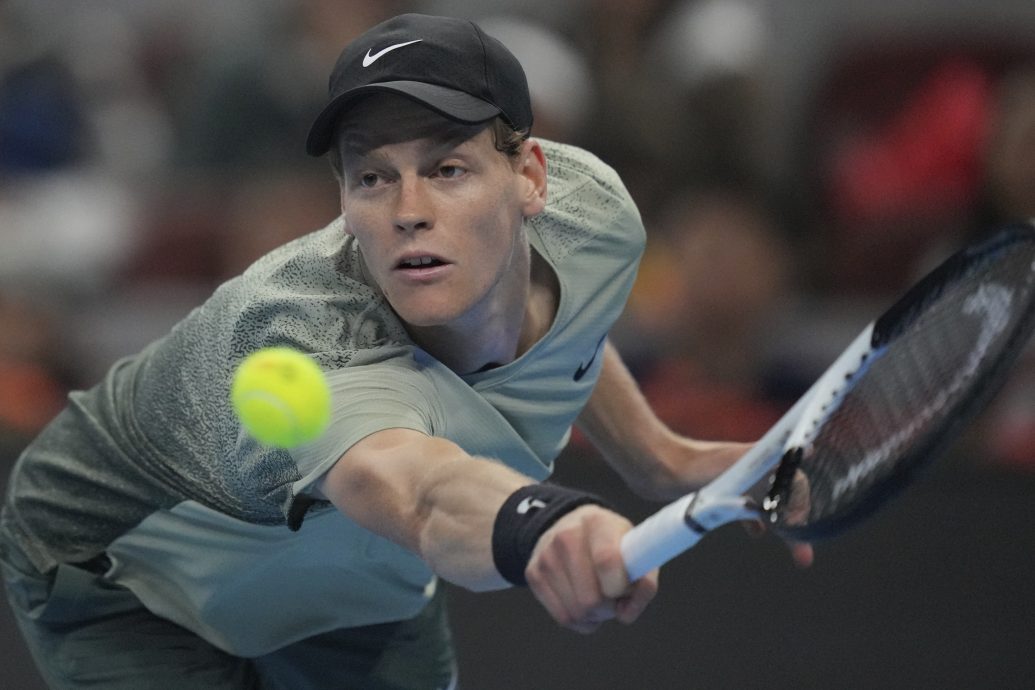 中国网球公开赛 张帅闯8强续演逆袭戏码 辛纳阿卡决战争王