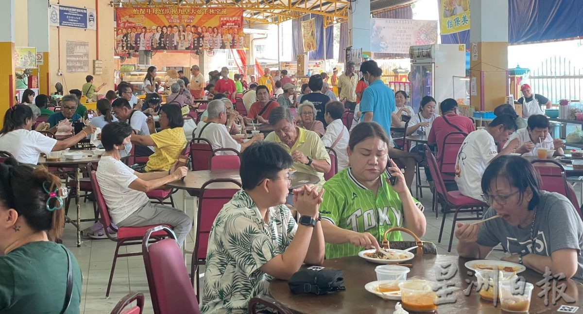 九皇爷诞盛行吃素 素食店档口人气旺
