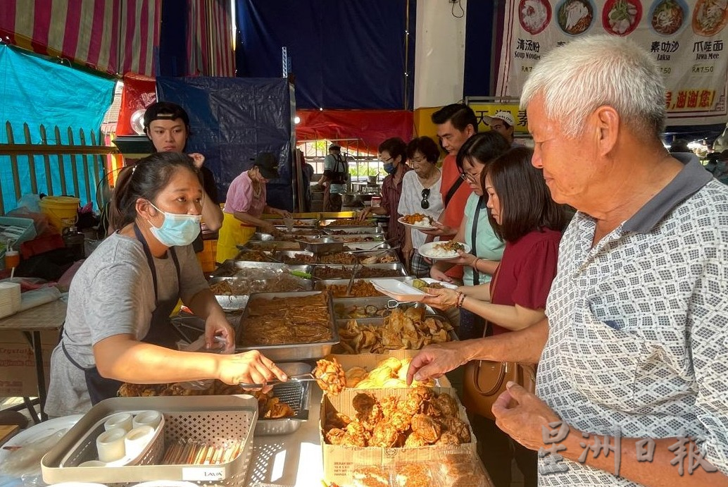 九皇爷诞盛行吃素 素食店档口人气旺