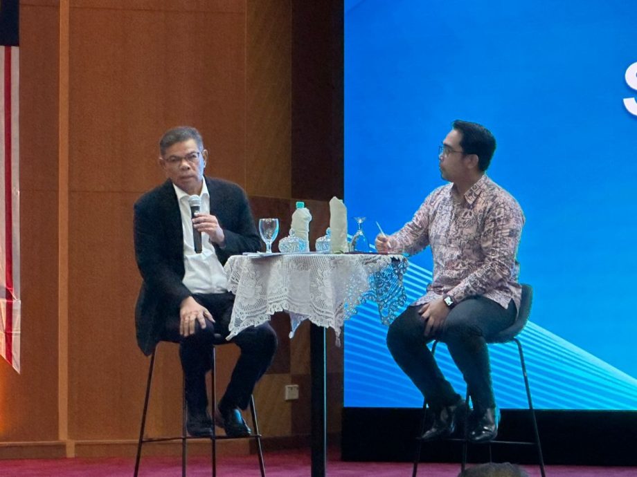 修宪赋海外出生孩子选择权 内长:18岁可决定国籍从父或母