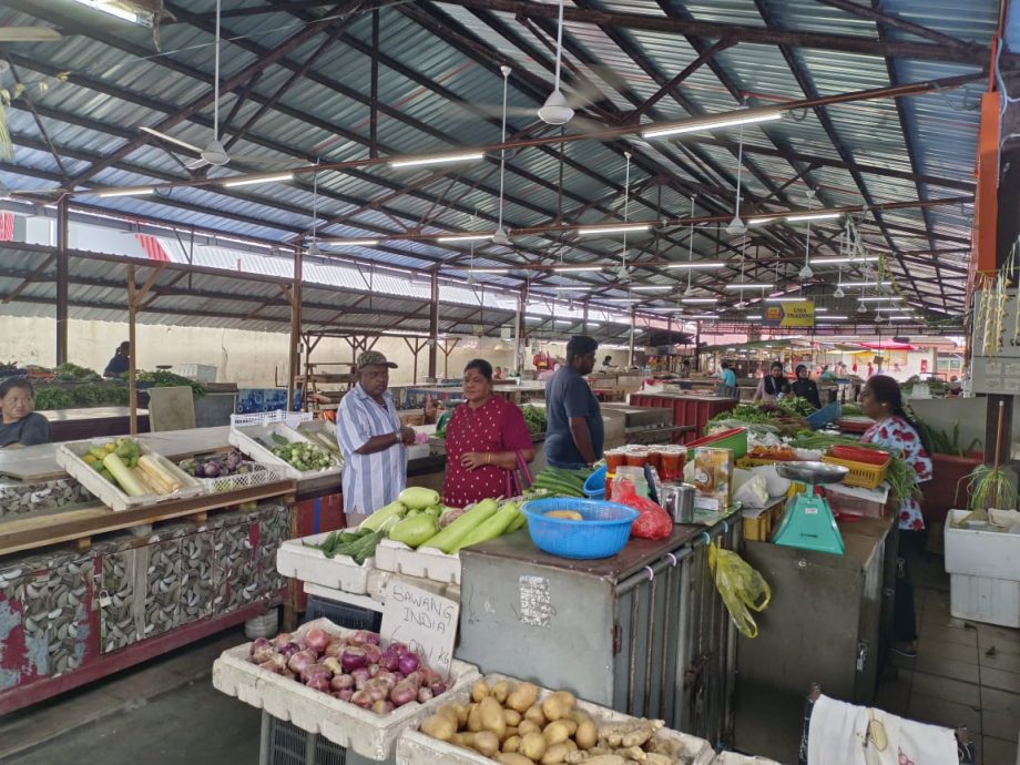 倪可敏:若贩商乐意 房地部将打造新文冬巴刹