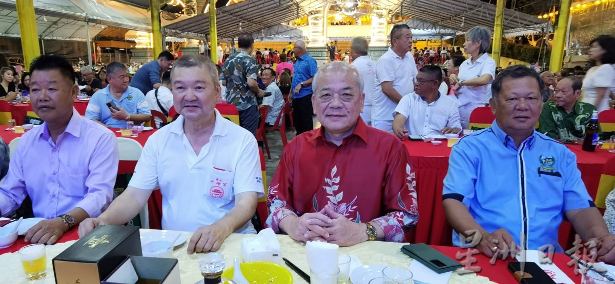 全:华总总会长丹斯里吴添泉忧虑在2025年,拉曼大学(UTAR;优大)和拉曼大学教育基金会需要分割成两个单位,会间接使得需要成为有限公司拥有优大,继而被逼需要纳税,同时强调优大被追税事件原本就不应该发生