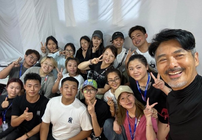 加入中国贺岁档战团 周润发助攻斗吴京抢票房