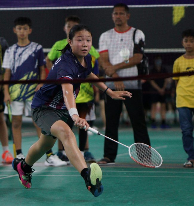 南昌羽球世青赛|大马2女单携5双打续挺进 法伊克独闯男单16强