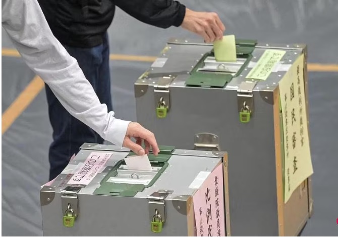 **即时国际**全国:日本众议院选举选情激烈,朝野党魁全国走透辅选距离可绕地球两圈