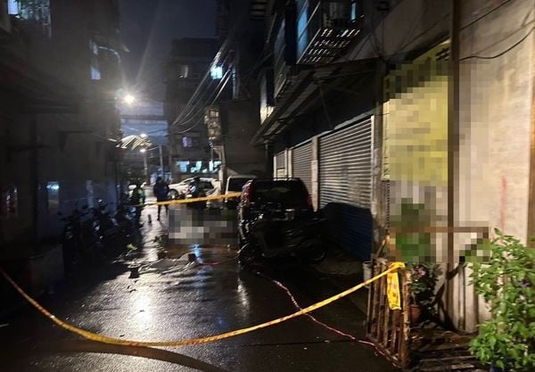 台风吹坏屋顶 男子爬5楼修理 女儿面前坠落身亡