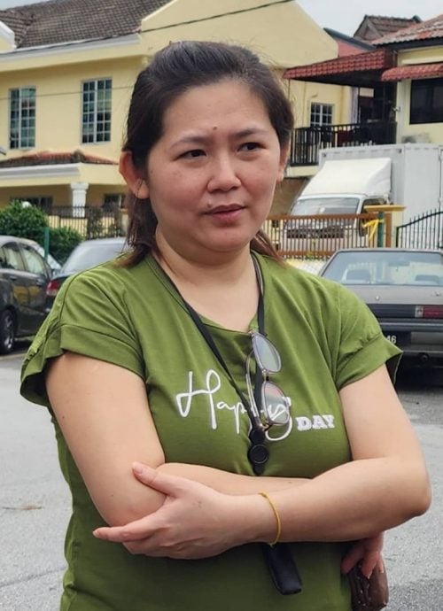 土崩河堤塌2车险坠河 游佳豪:市会水利局研究抢修