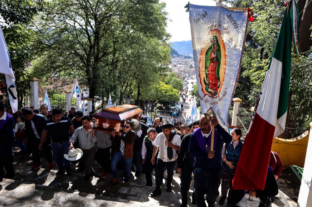 墨西哥人权神父佩雷斯遭枪击身亡