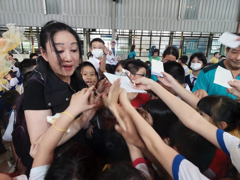 (大北马)爱华教义演造势 马瑞泽 新华筹款突破50万 朝60万前进