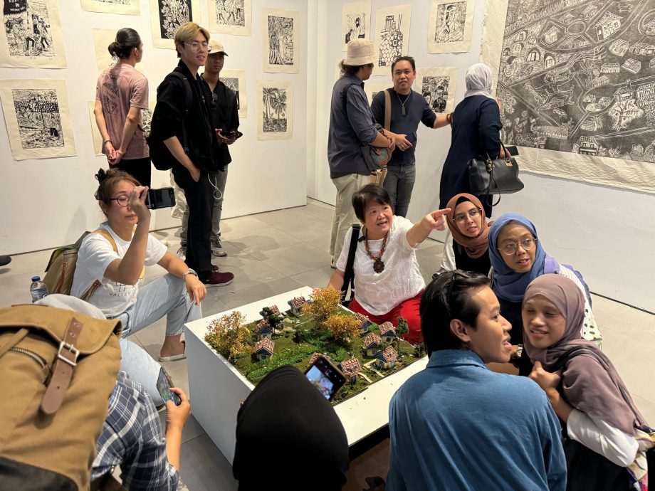大都会/《跨越疆界的版画人生:希望之谷的坚韧与艺术对话》/多图