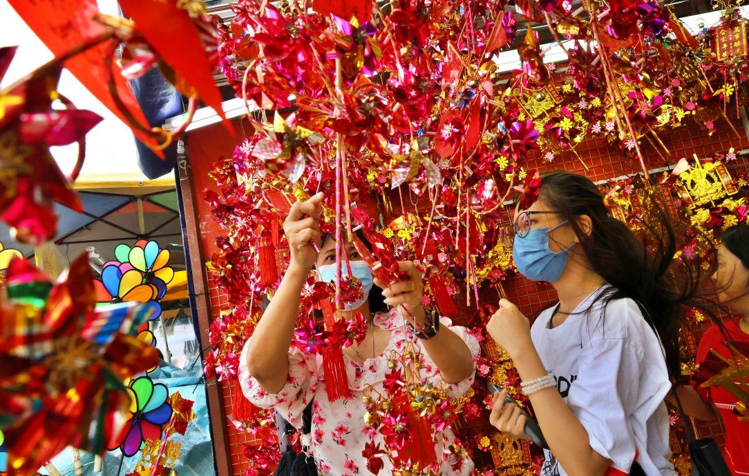 大都会/封面/安邦九皇爷诞汇集亚洲美食 崛起塔罗牌占卜风气 竹筒拔罐传统技术屹立不倒