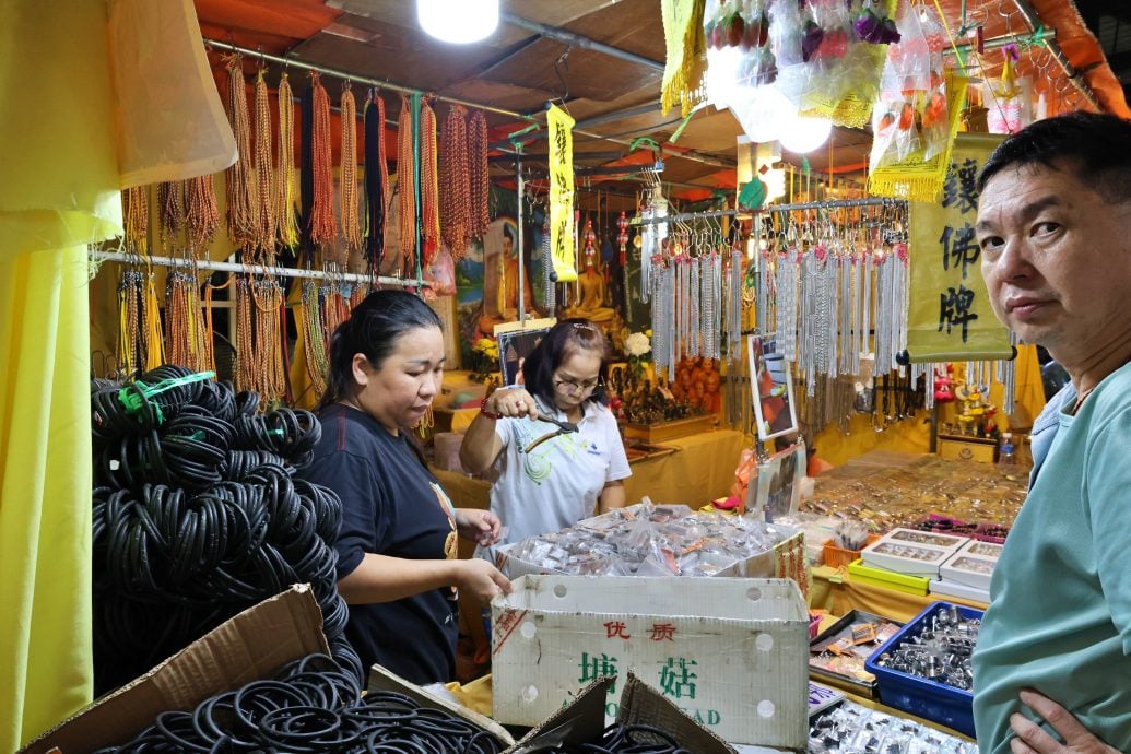 大都会/封面/安邦九皇爷诞汇集亚洲美食 崛起塔罗牌占卜风气 竹筒拔罐传统技术屹立不倒