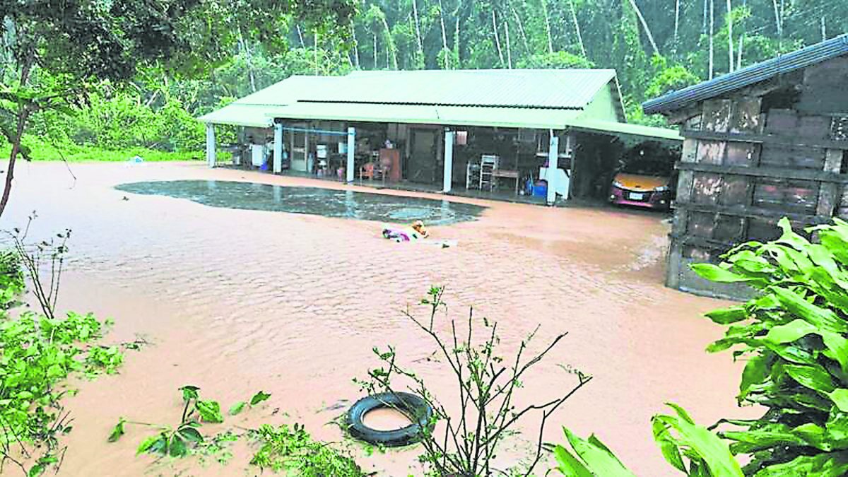 头∕封面有文) 强台康妮登陆台东 威胁仍未除
