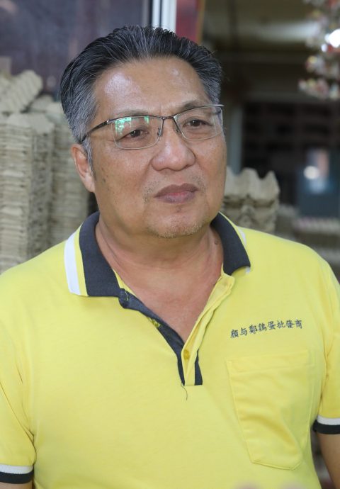 小贩:影响成本 撤销蛋补贴或掀涨风