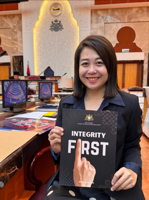 *已签发* 全国:教师大调动事件| 廖彩彤:即时传达家长心声予副教长