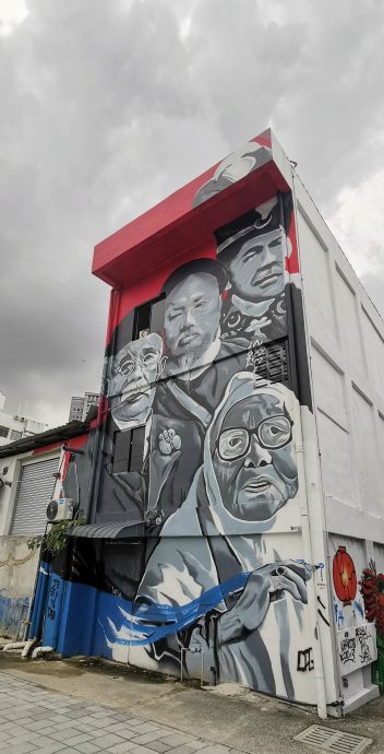 *已签发* 柔:【特稿】:转角遇上壁画,新山市中心悄悄披上新装,颜值上升到另一等级