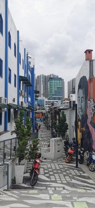 *已签发* 柔:【特稿】:转角遇上壁画,新山市中心悄悄披上新装,颜值上升到另一等级