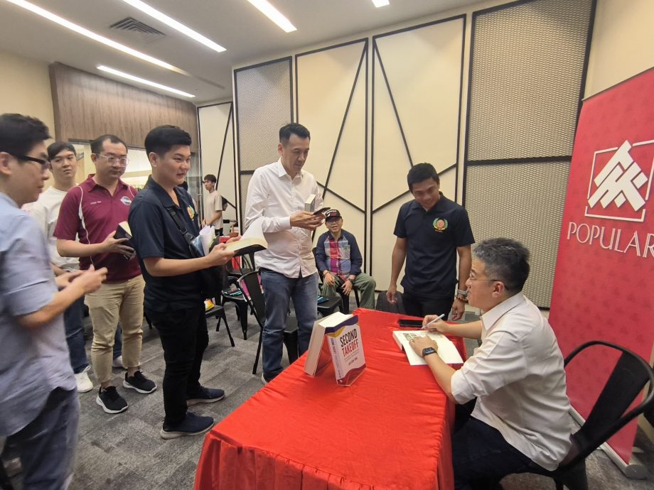 玛丽娜退出柔火箭党选,刘镇东驳斥劝退谣言