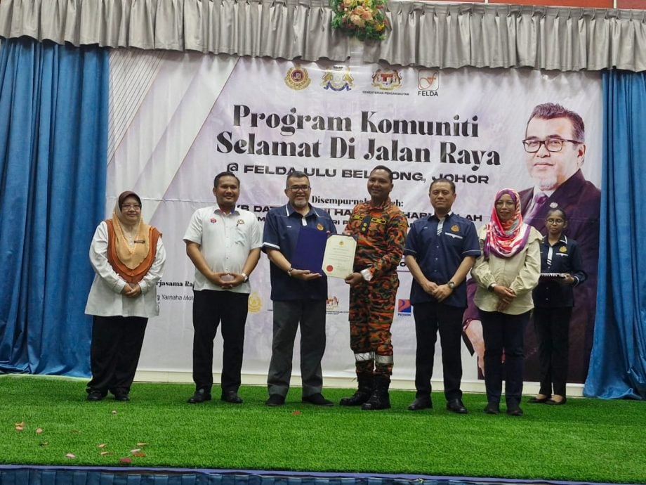 *已签发* 版头之一:柔:哥打丁宜至居銮路高风险车祸事发地 涉及104名乌鲁柏里东土展区居民