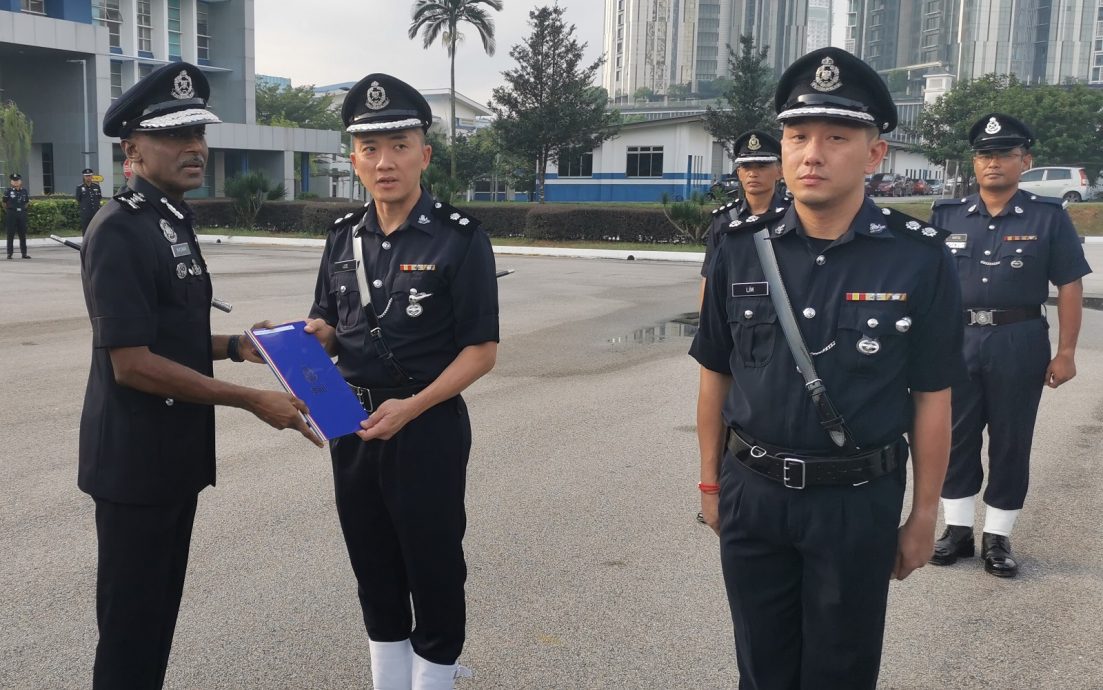 **已签发**柔:在6岁女童失踪案功不可没,2华警今被柔总警长表扬