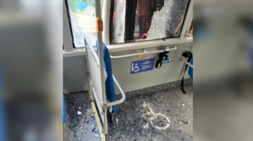 *已签发*柔:狮城二三事:一天两起校车车祸 狮城南大:已援助受伤学生