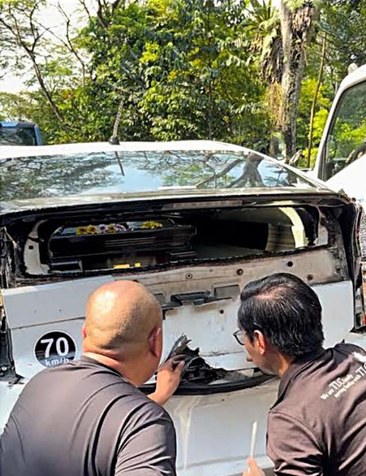 *已签发*柔:狮城二三事:往火化途中遇车祸 灵车“夹”中间