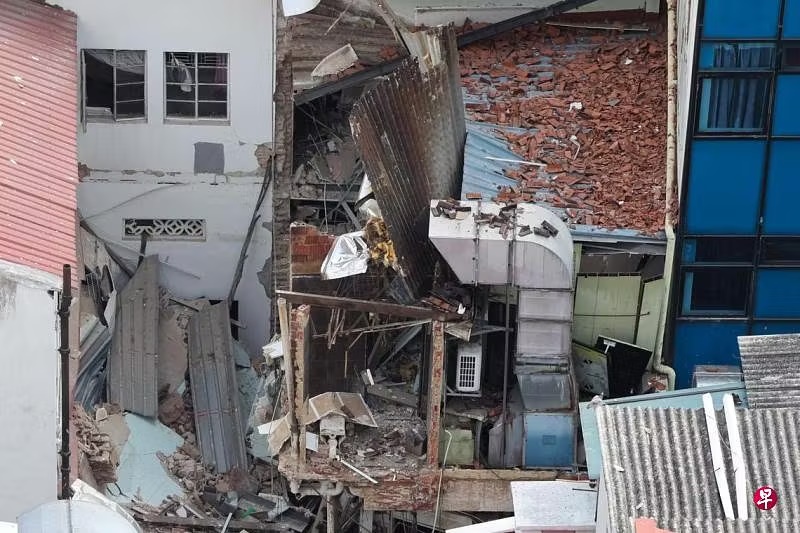 *已签发*柔:狮城二三事:狮城2店屋爆炸坍塌 | 疑餐馆内易燃气体积聚 狮城民防:致店屋爆炸部分坍塌