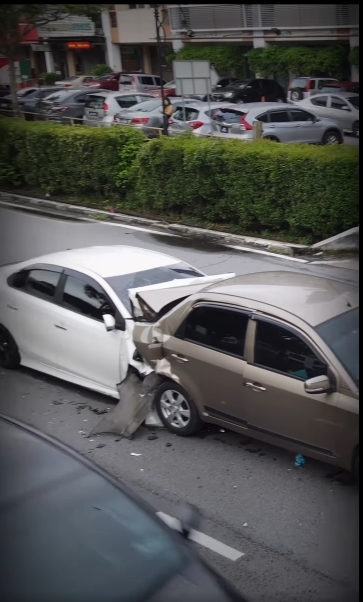 疑红灯刹车不及 7车连环撞3人伤