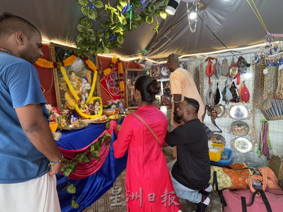 **已签发**柔:第二版头条:【特稿】:走一趟屠妖节年货市集,为印裔同胞选购好礼