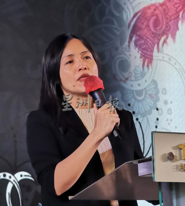 必下-大都会:第三届“万民和谐文化杯”高桩舞狮全国邀请赛,雪州万挠玄龙体育会狮队夺冠/8图