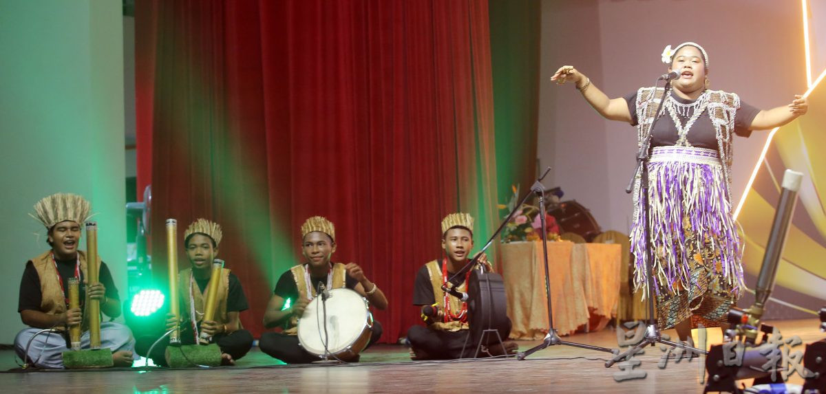 情义95报庆晚宴 歌声音乐舞蹈精彩纷呈