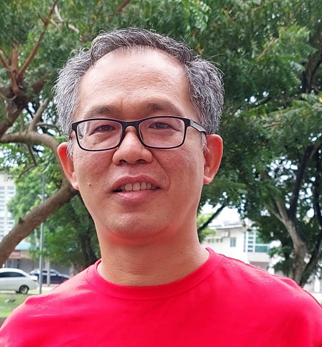 打开井盖偷地下电缆,贼徒得手后留陷阱