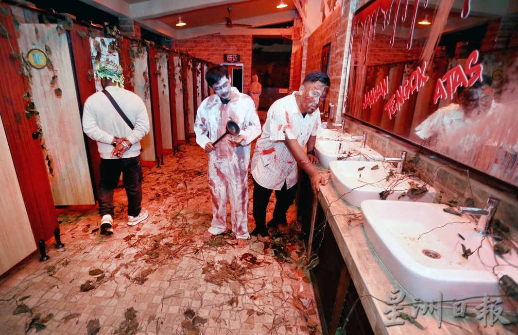 打扪迷失乐园“猛鬼学校”尖叫节 合家重温学校恐怖传说