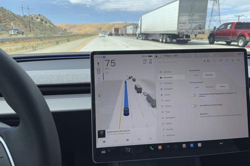 拚图)涉致命车祸 美国调查特斯拉自动驾驶系统是否有缺陷