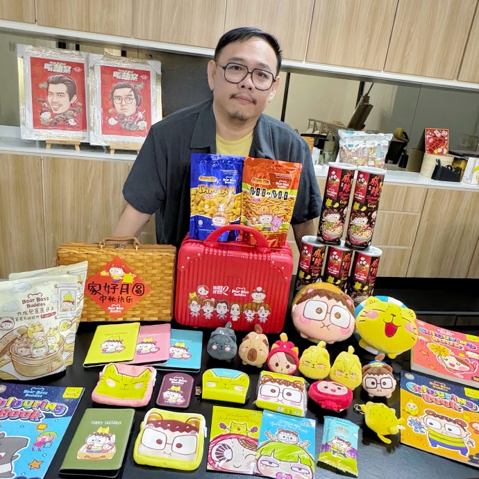 星洲95报庆与卡通角色BBB合作 创意手机表情包供下载 