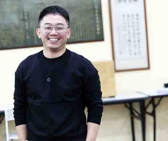 杨林宜/迁移与存在的无尽探索:雪隆广东会馆成立85周年庆典之系列活动——《zài“异体字”》舞蹈剧场