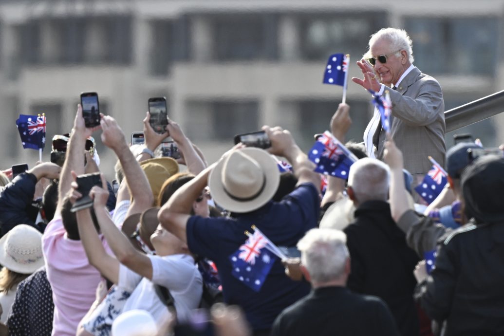 查尔斯访澳最后一天 悉尼歌剧院会民众作结束