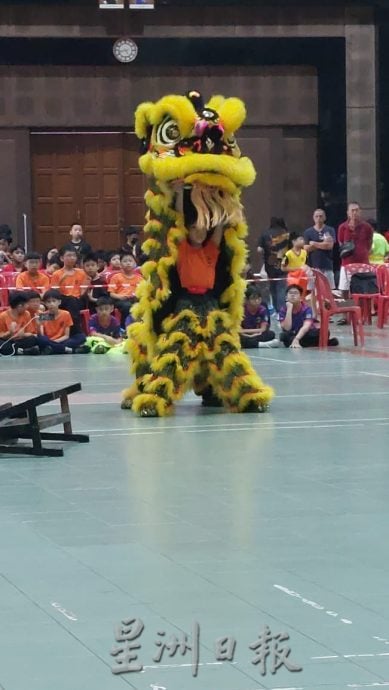 版头之一 *已签发* 柔:居銮传统南狮中小学校际赛 26队伍一决高下