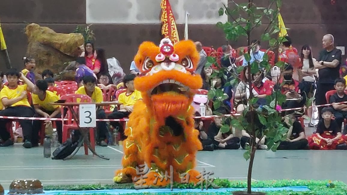 版头之一 *已签发* 柔:居銮传统南狮中小学校际赛 26队伍一决高下