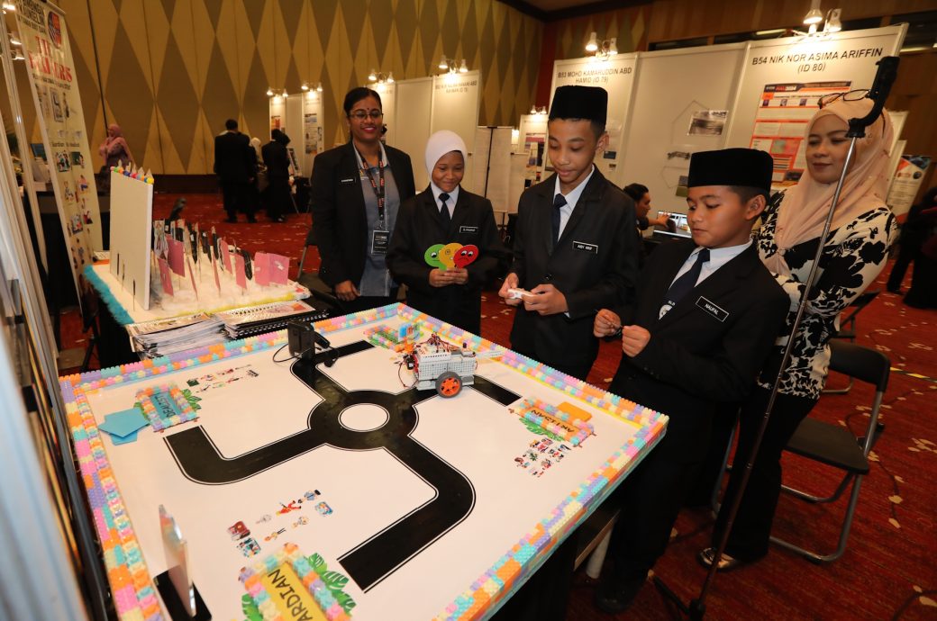 版头之一*已签发* 柔:工大首办世界创新科技术技术大会,25国家逾1000人赴会