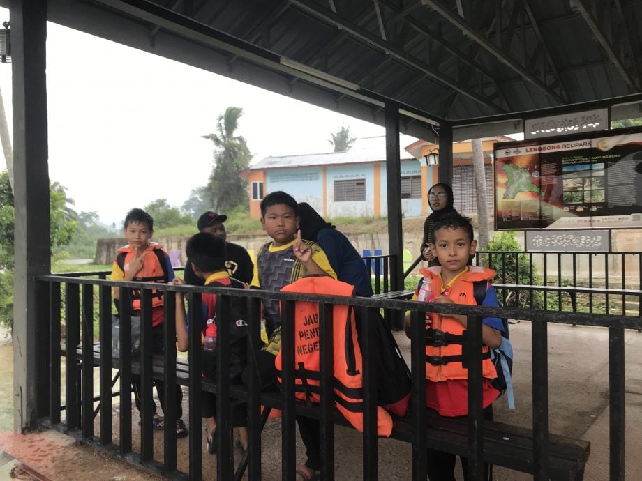 玲珑甘榜宾成旅游胜地 大自然旖旎风光引人