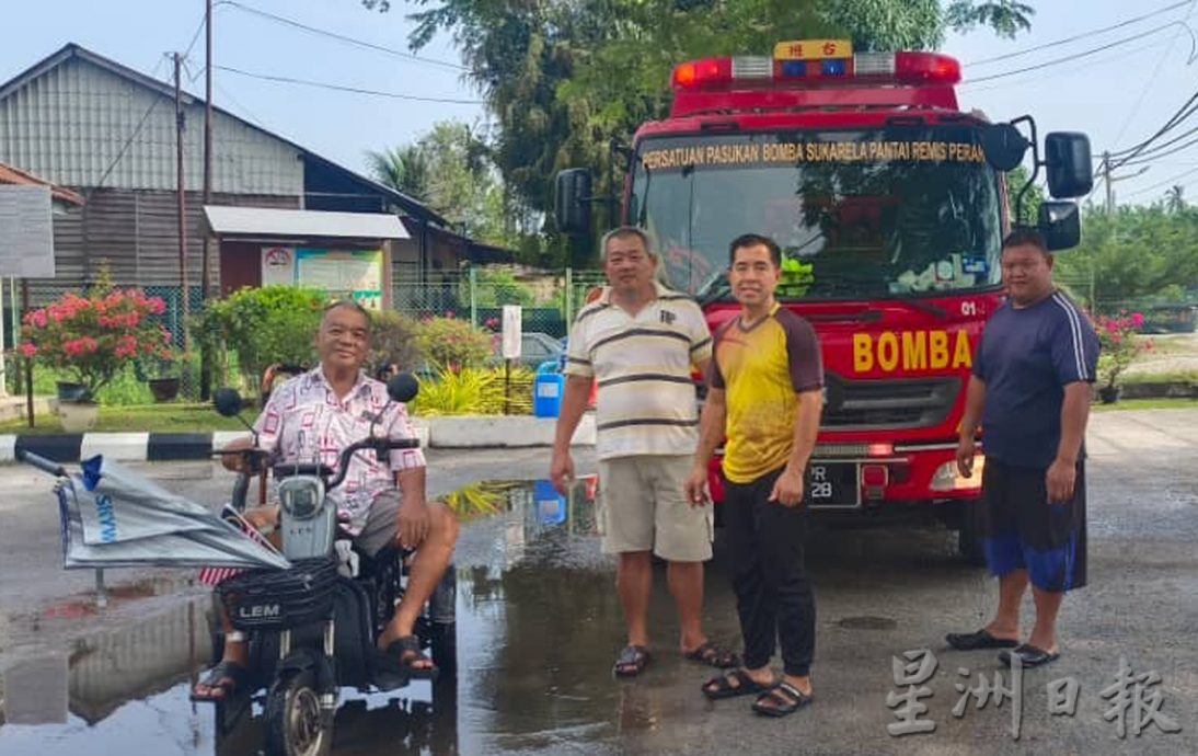 社区无名英雄 助华小砍树及清除动物尸体