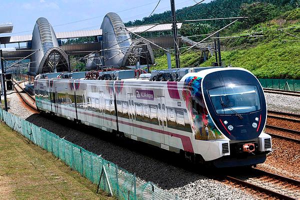 称机场员工英语发音不准 中国女游客:害我买了贵车票!