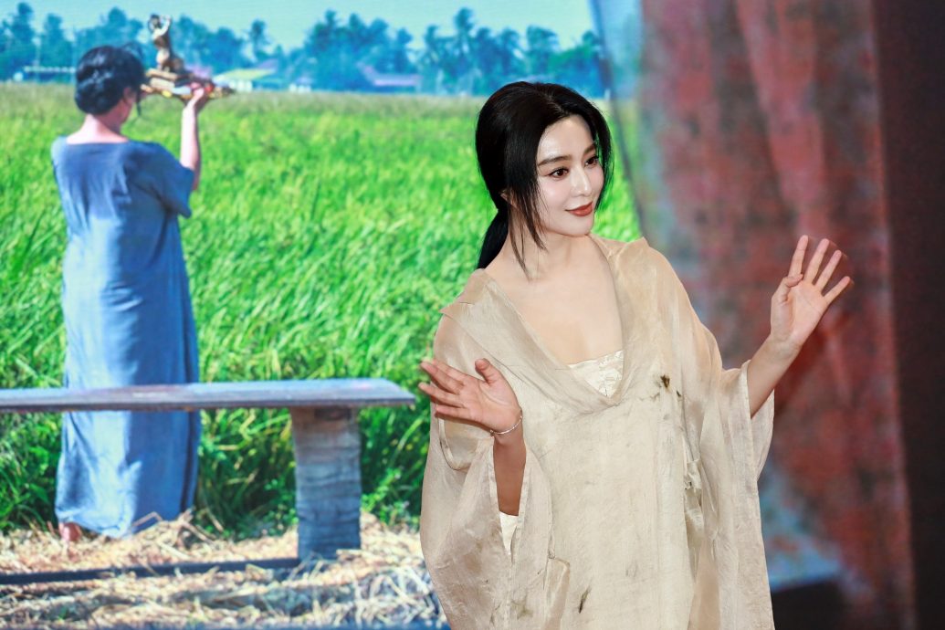 范冰冰吐槽片酬高都是烂角色 喊话导演:把我当垃圾使