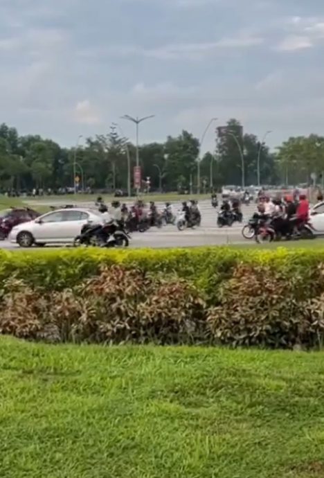 视频|双溪毛糯再现飙车族扰民清幽 发展商喊受够了已报警!