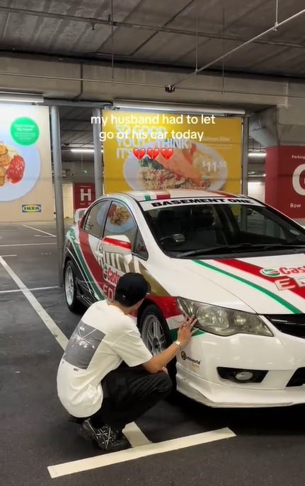 视频|狮城男与“小老婆”道别泪满脸 老婆:他流泪我也心碎